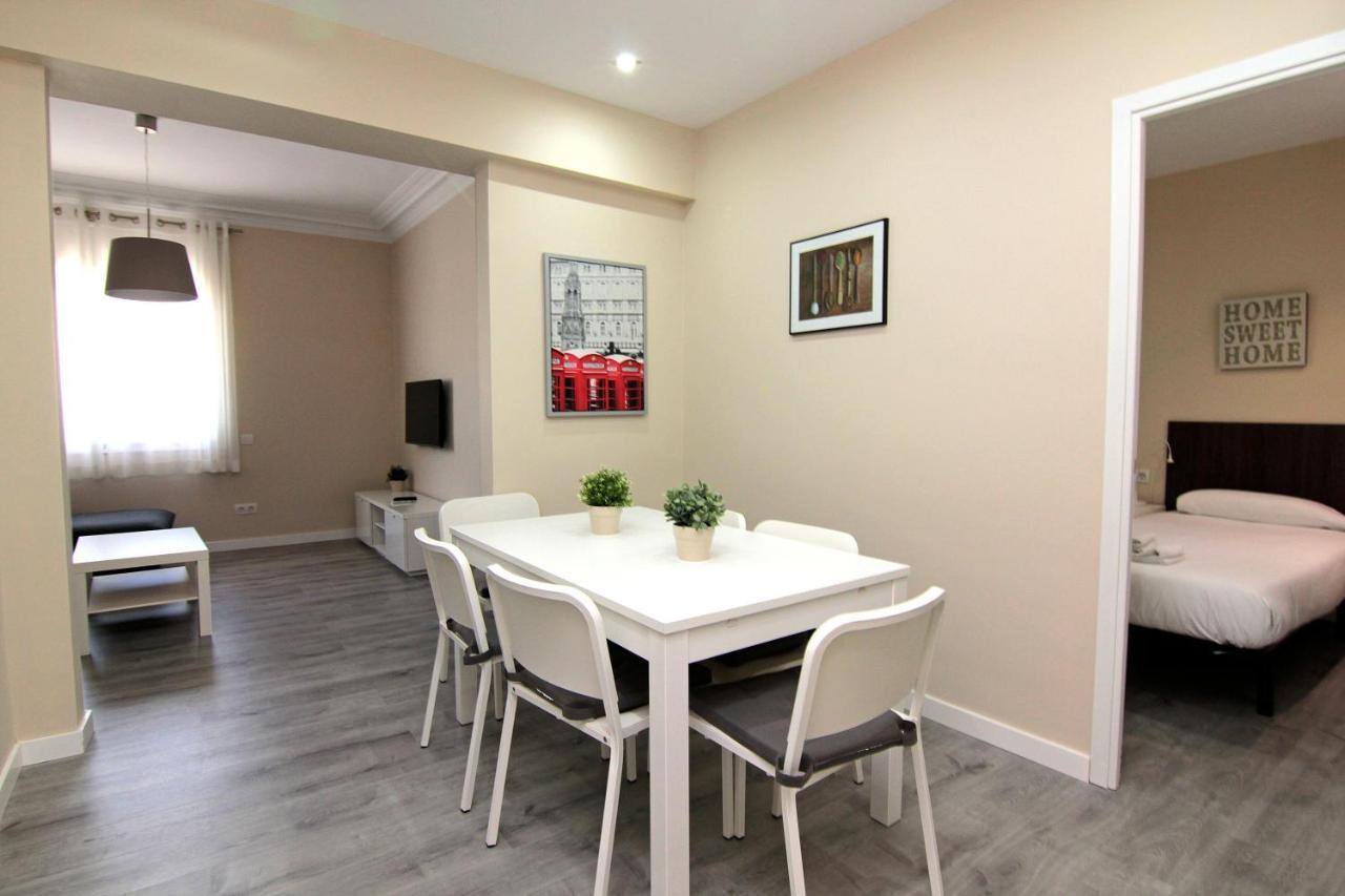 Felip - Spacious And Quiet Apartments Барселона Екстериор снимка