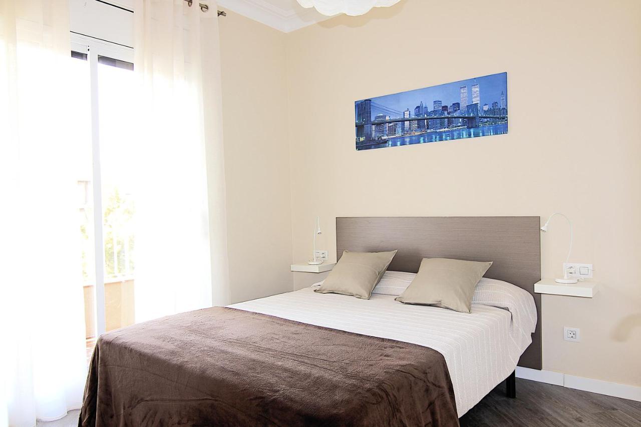 Felip - Spacious And Quiet Apartments Барселона Екстериор снимка