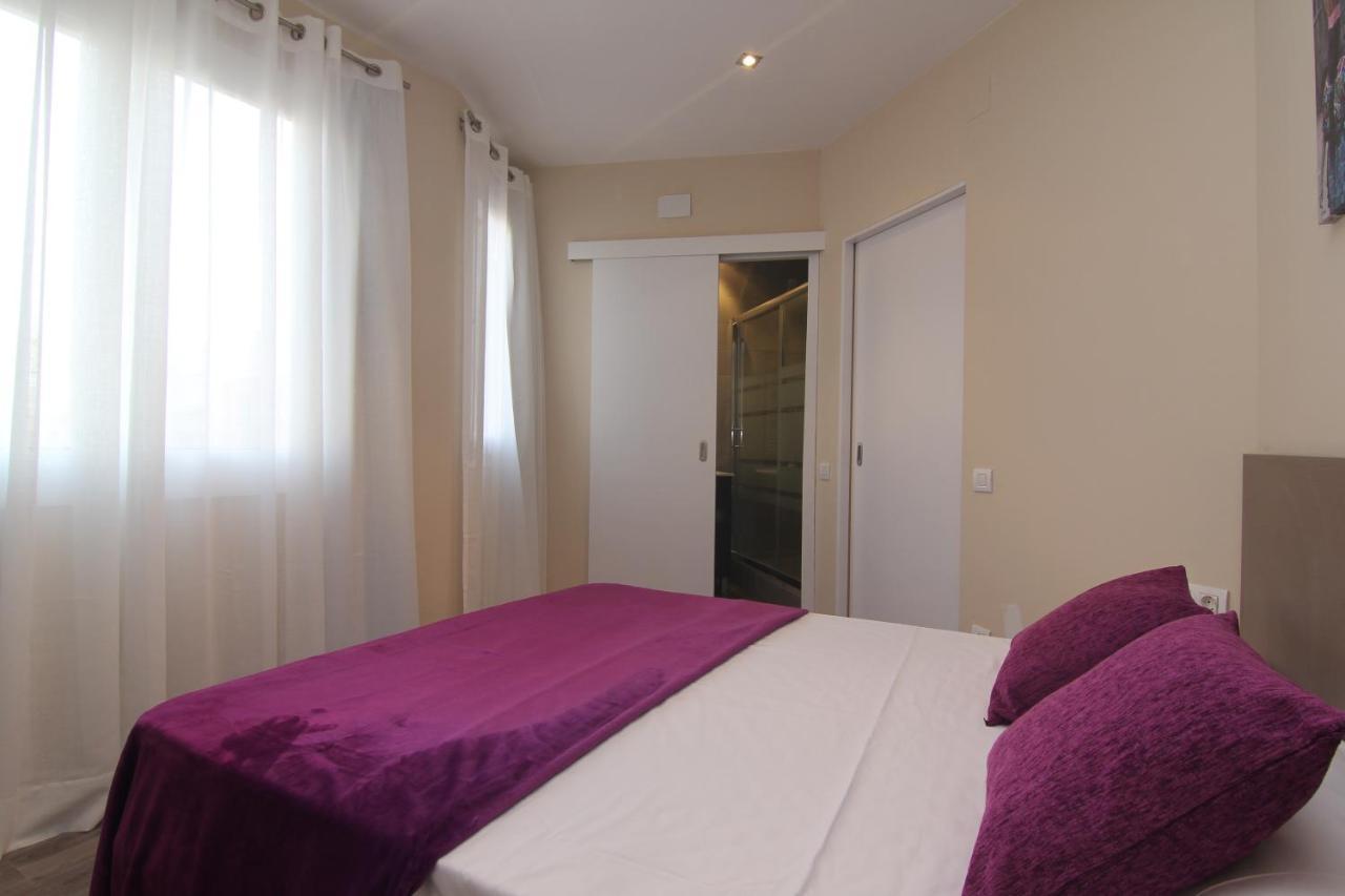Felip - Spacious And Quiet Apartments Барселона Екстериор снимка