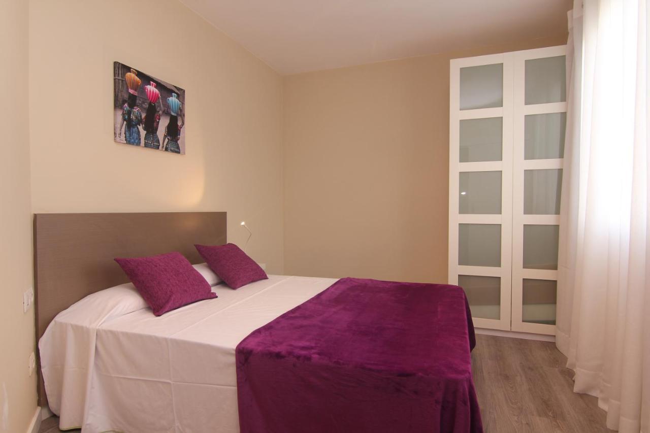 Felip - Spacious And Quiet Apartments Барселона Екстериор снимка