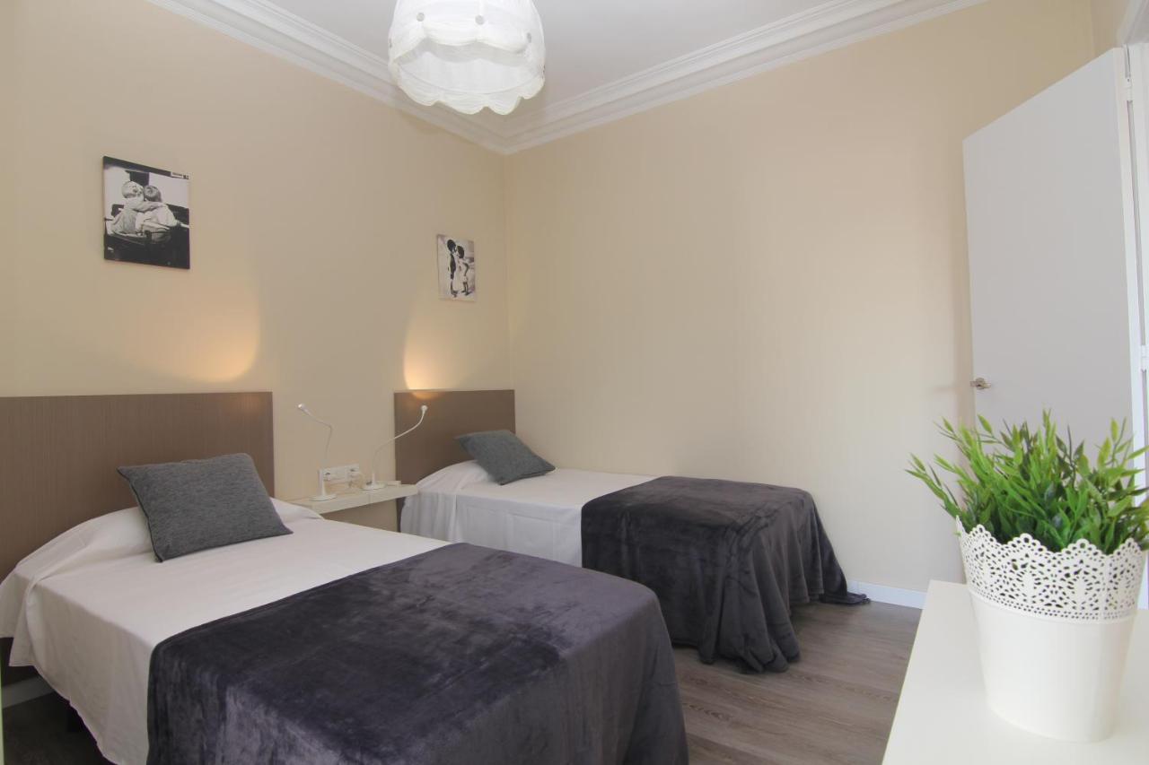 Felip - Spacious And Quiet Apartments Барселона Екстериор снимка