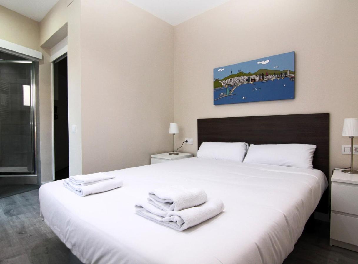 Felip - Spacious And Quiet Apartments Барселона Екстериор снимка