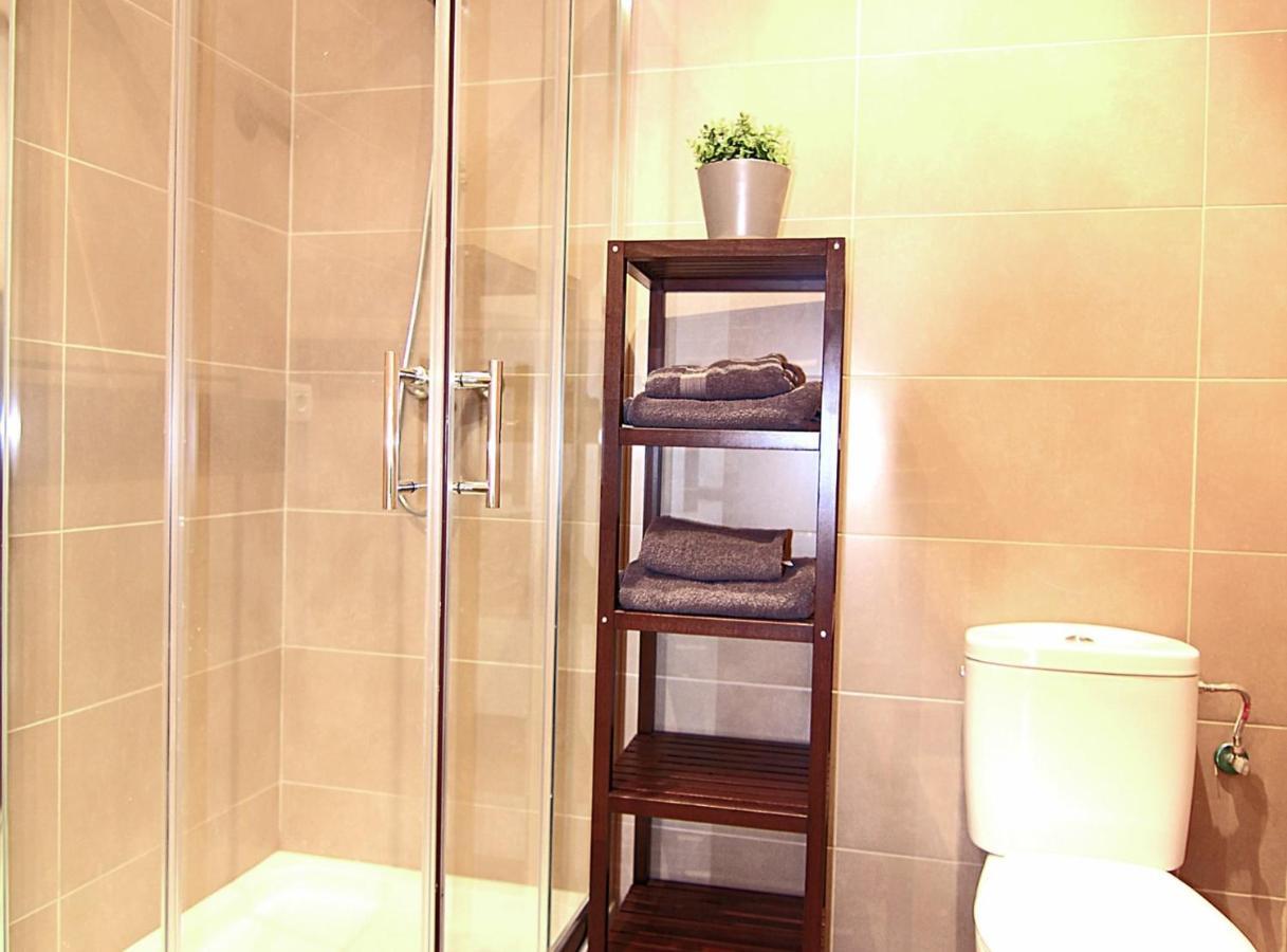 Felip - Spacious And Quiet Apartments Барселона Екстериор снимка